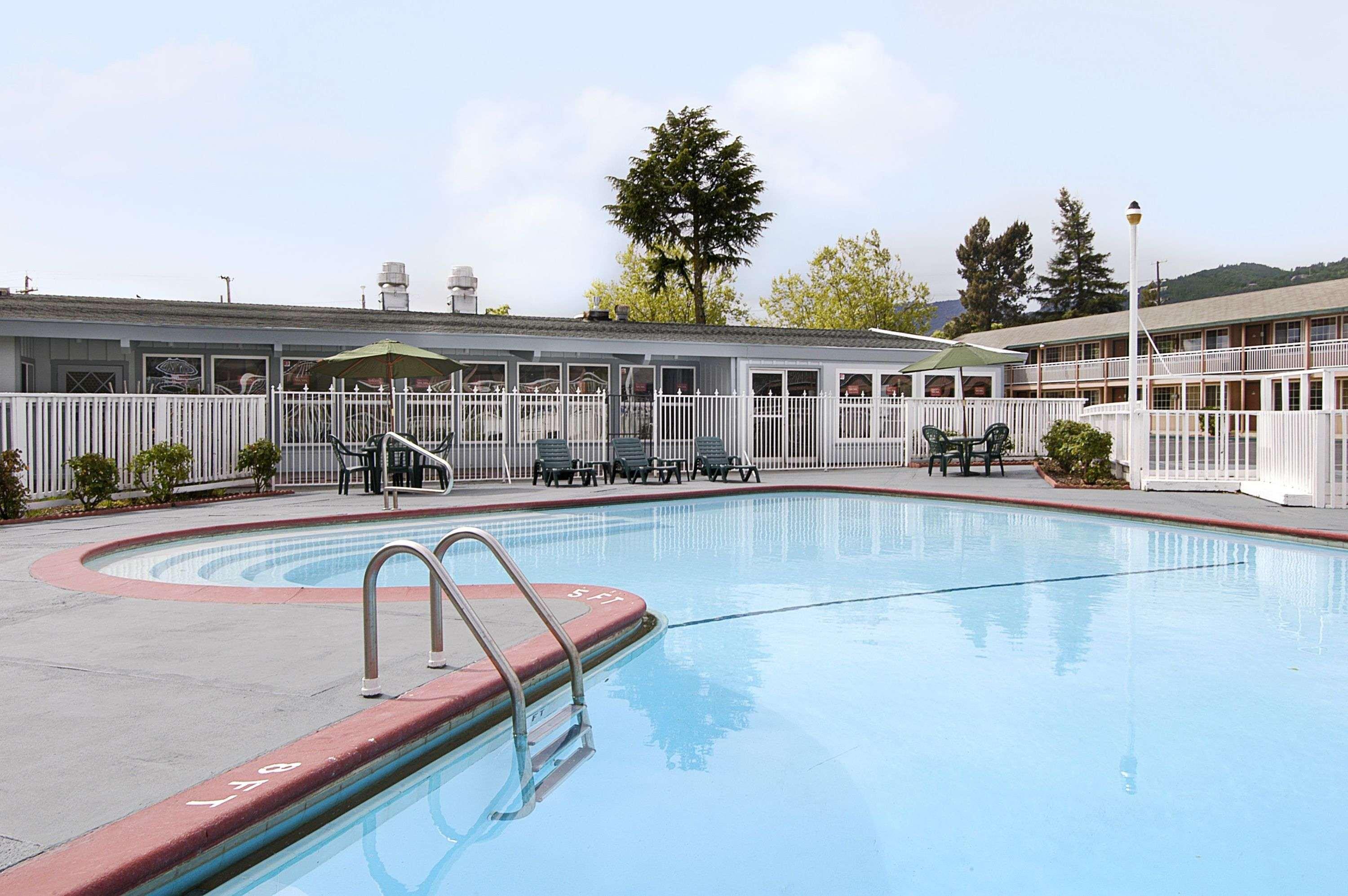 Days Inn By Wyndham Ukiah Extérieur photo