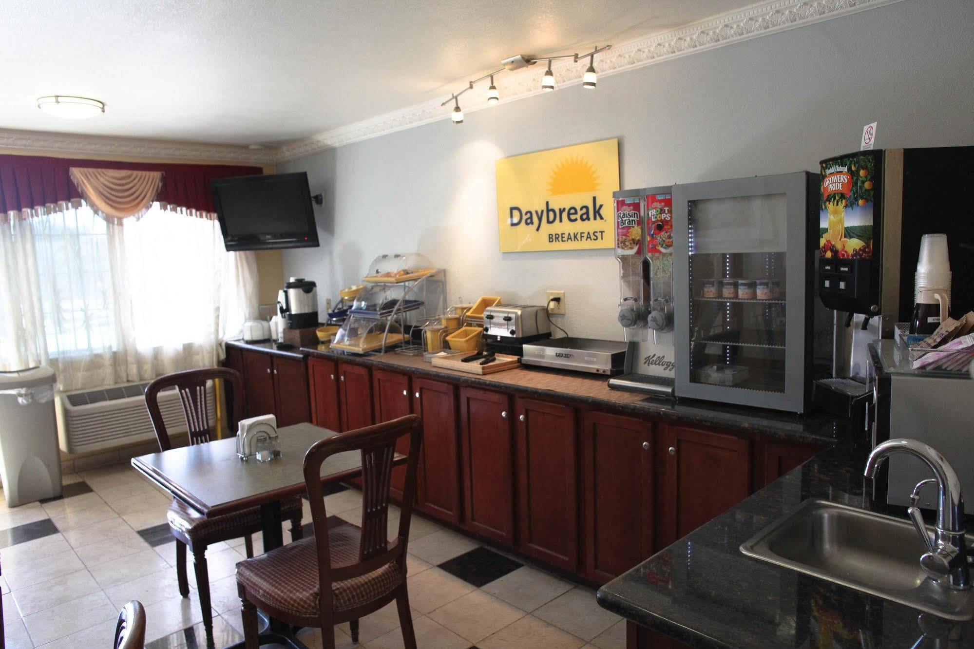 Days Inn By Wyndham Ukiah Extérieur photo