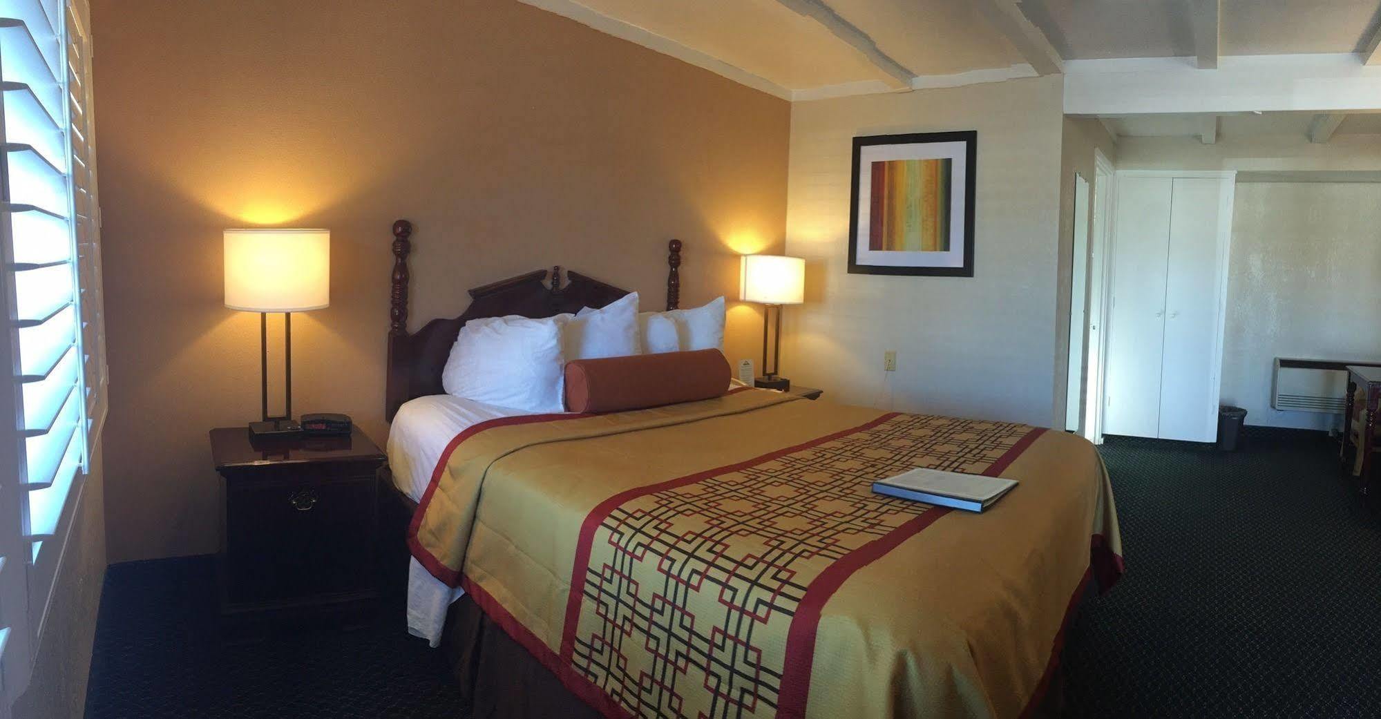 Days Inn By Wyndham Ukiah Extérieur photo