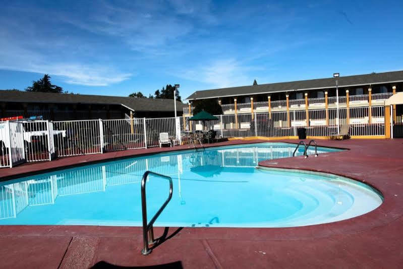 Days Inn By Wyndham Ukiah Extérieur photo